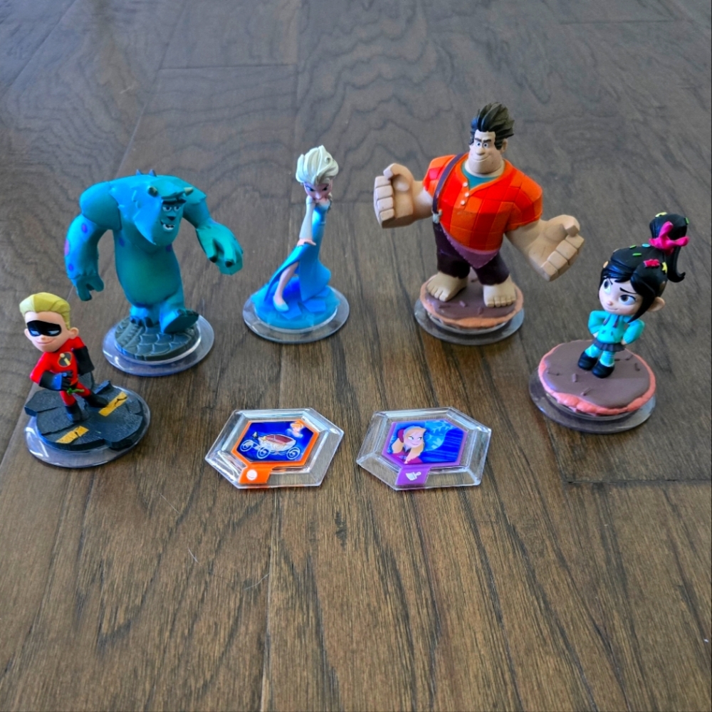 Disney Infinity Lot